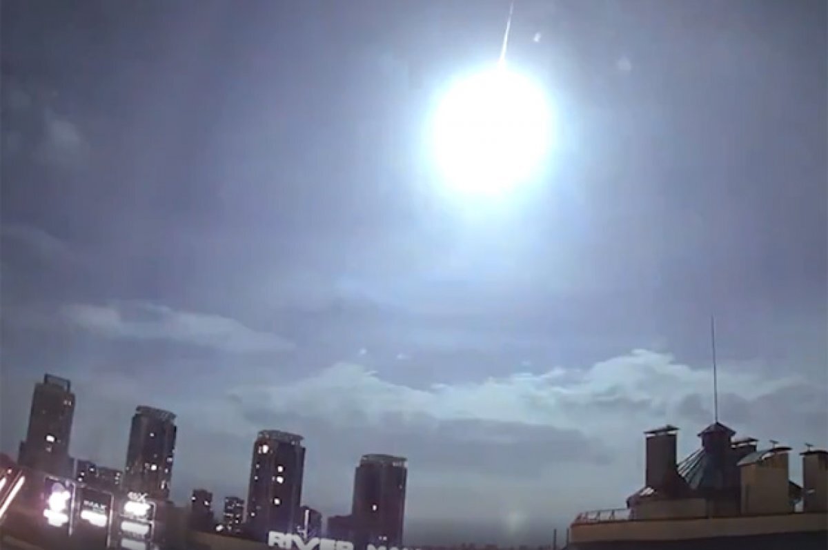    ПВО или НЛО? Что известно об огненной вспышке в небе над Киевом