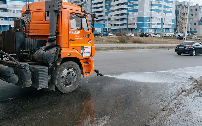    Фоторепортаж: как борются с пылью в Ижевске