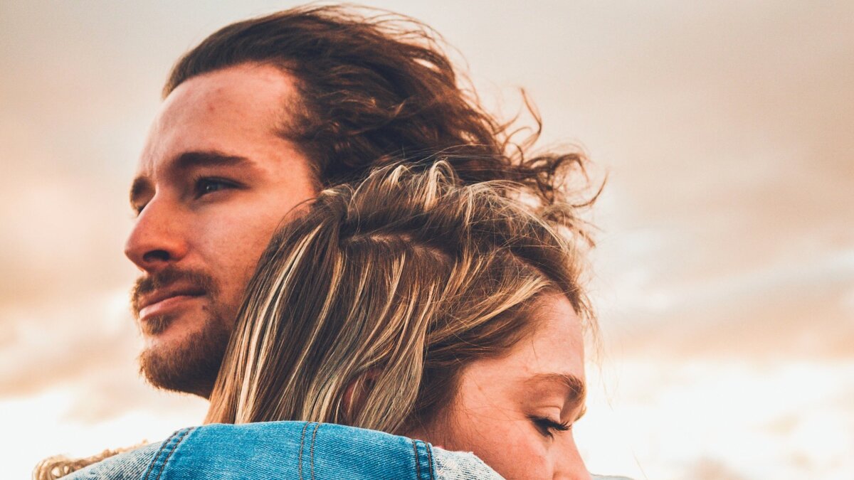 Данные признаки говорят о фальшивой любви: как определить, что человек ...