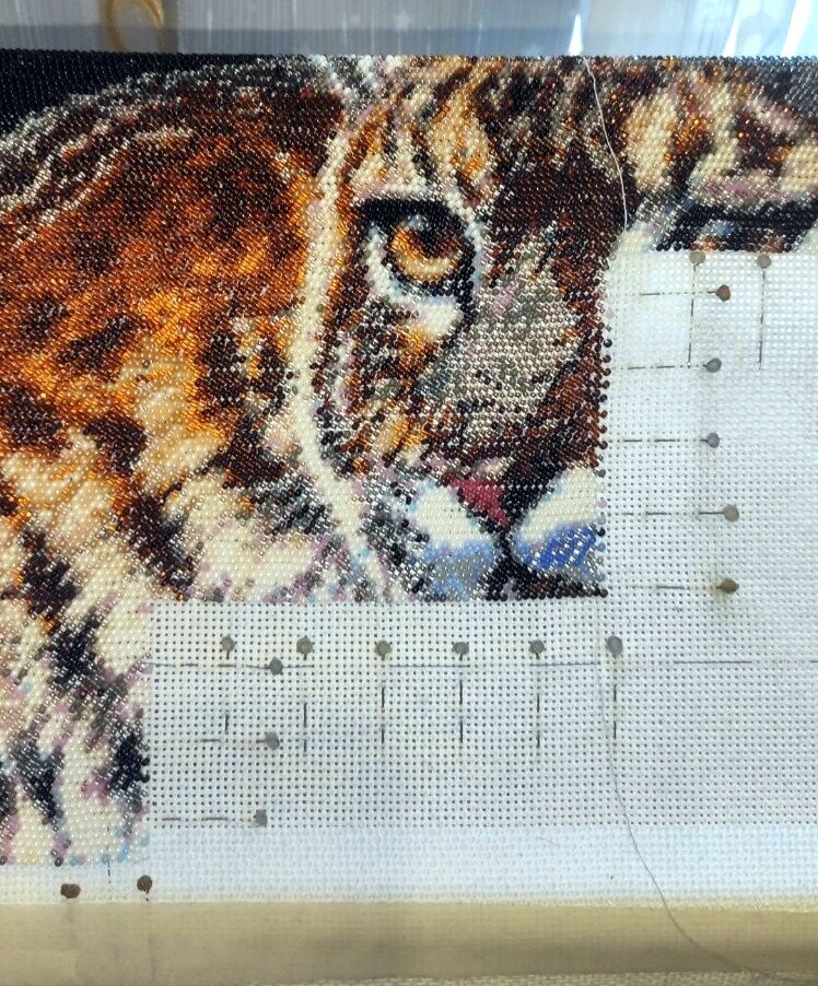 Татьяна Морозова вышивает