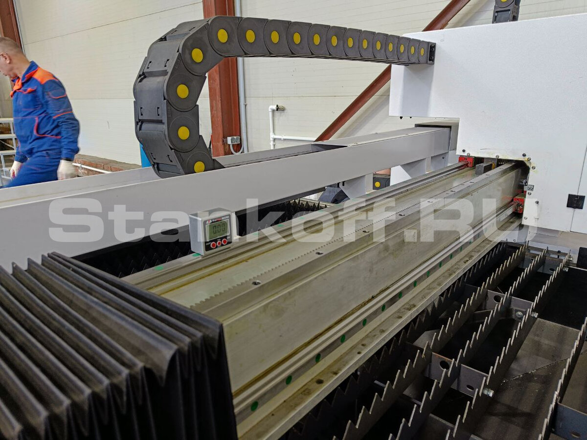 Литой алюминиевый портал

