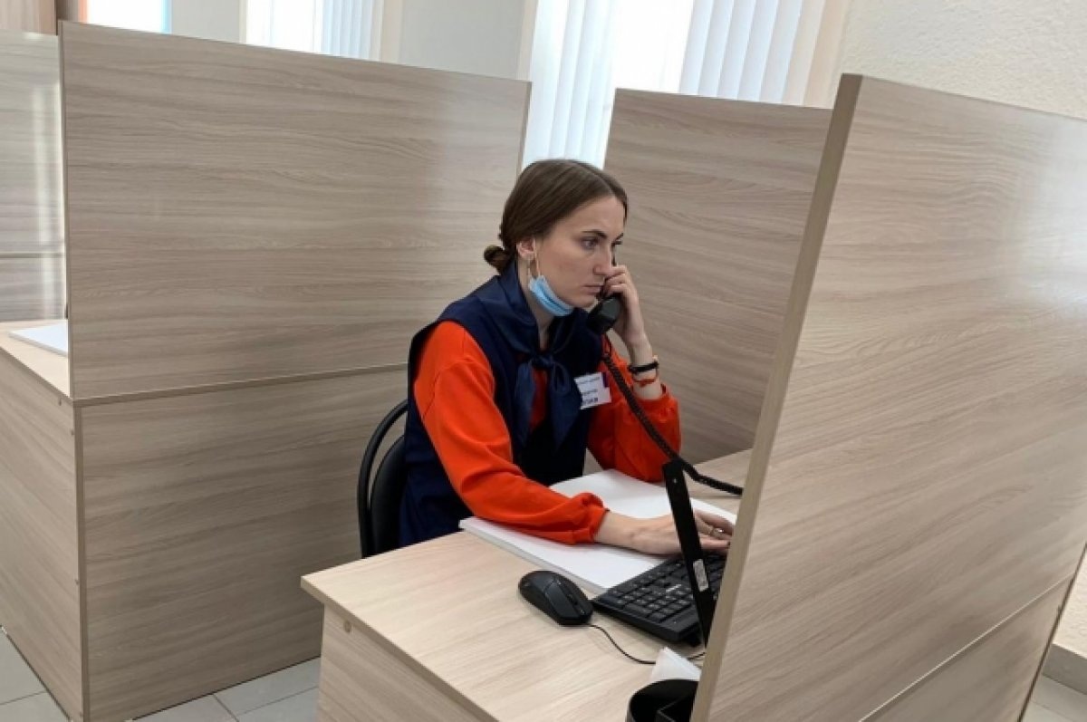    По номеру 122 пензенцам ответят на вопросы о службе по контракту