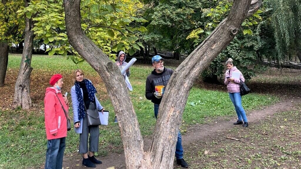     В Ростове-на-Дону планируется провести работы по инвентаризации зеленых насаждений, сообщил директор департамента ЖКХ и энергетики Ростова Алексей Пономарев.