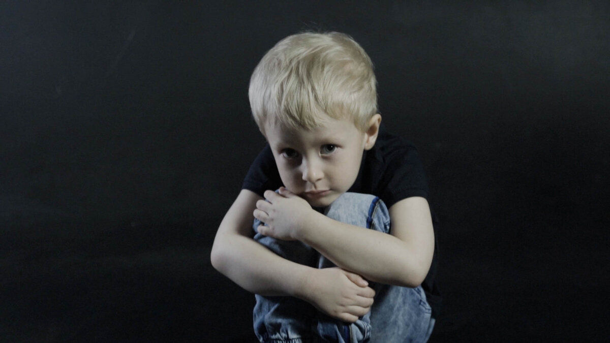 Фото дани милохина 2022 новые в ванной. Жизнь дани. Жизнь дани. Дани. Жаня мидозин в детстве.