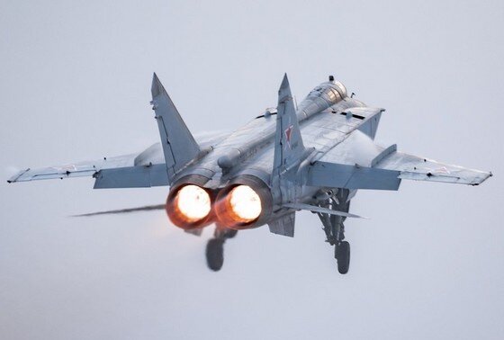    Сверхзвуковой самолет МиГ-31