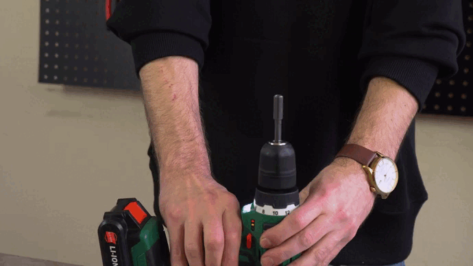 Держатель для бит с пружиной