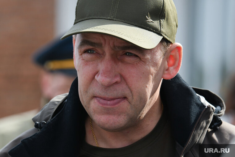    Спустя полгода после избрания на третий срок Евгений Куйвашев столкнулся с неожиданным испытанием — пожаром в Сосьве