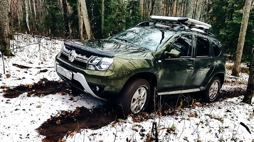 Дастер на АТ резине по мокрому снегу - попытка заезда в гору 