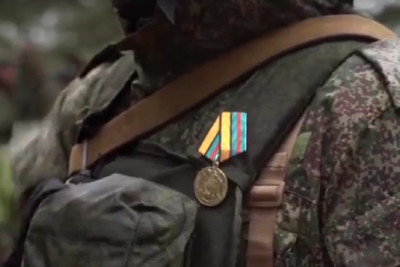    Награждение военнослужащих штурмовых подразделений ЗВО ©Скриншот