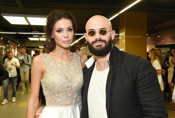    Хип-хоп исполнитель Джиган с супругой Оксаной Самойловой