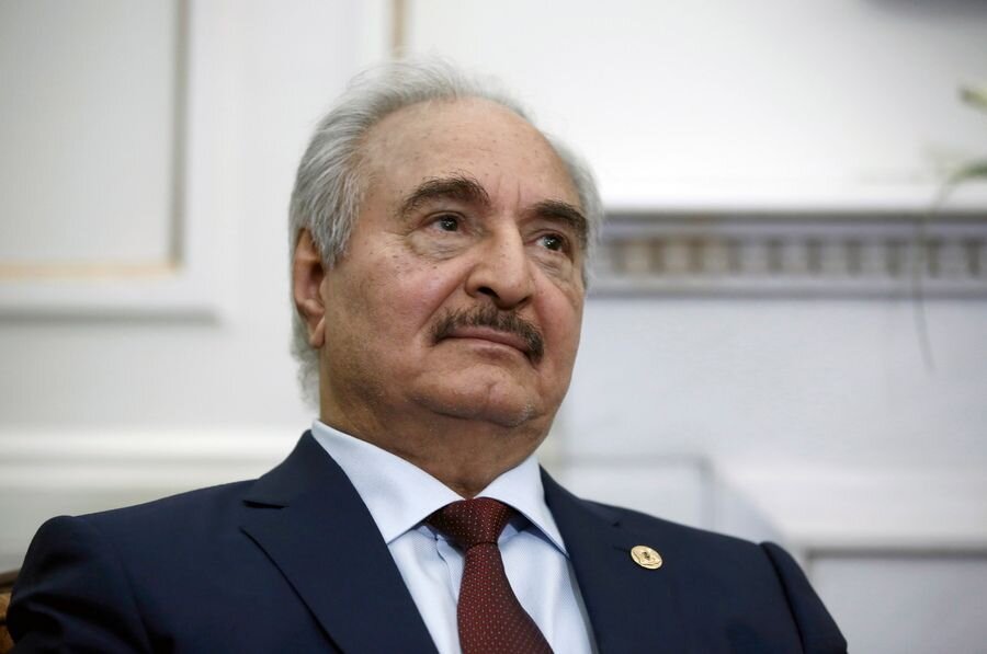    Халифа Хафтар © EPA/YANNIS KOLESIDIS/ТАСС
