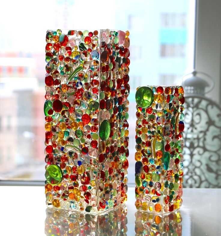 А вот такой вариант будет смотреться уже не так легко и бросаться в глаза. Хотя работа и выполнена из стекла.