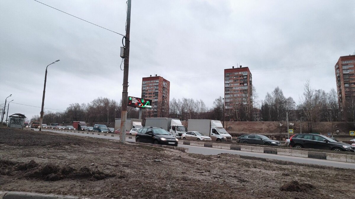     Пробки в восемь баллов фиксируются на дорогах Нижнего Новгорода вечером 4 мая. Об этом свидетельствуют данные «Яндекс.Карт».