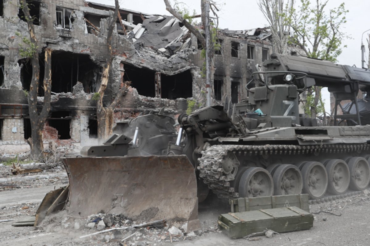   Российские военные назвали причину взрыва в Мариуполе