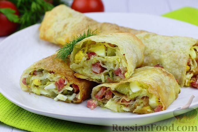 лаваш, колбаса, капуста белокочанная, яйца, огурцы солёные, майонез, чеснок