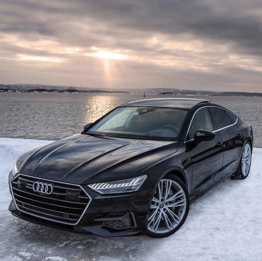 Audi a7 черный мат