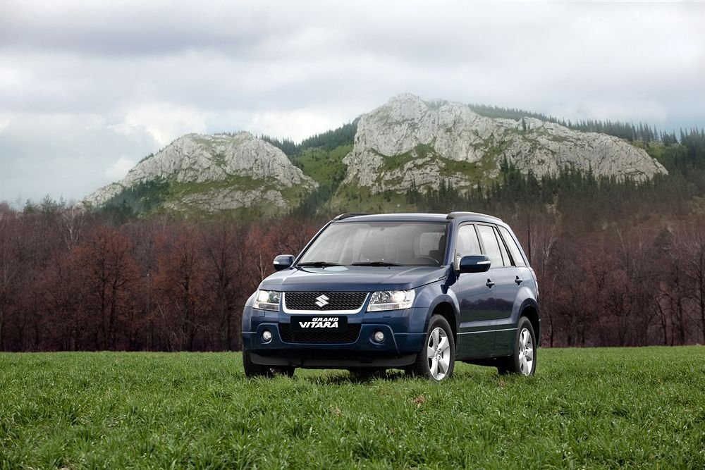      Suzuki Grand Vitara 2 поколение