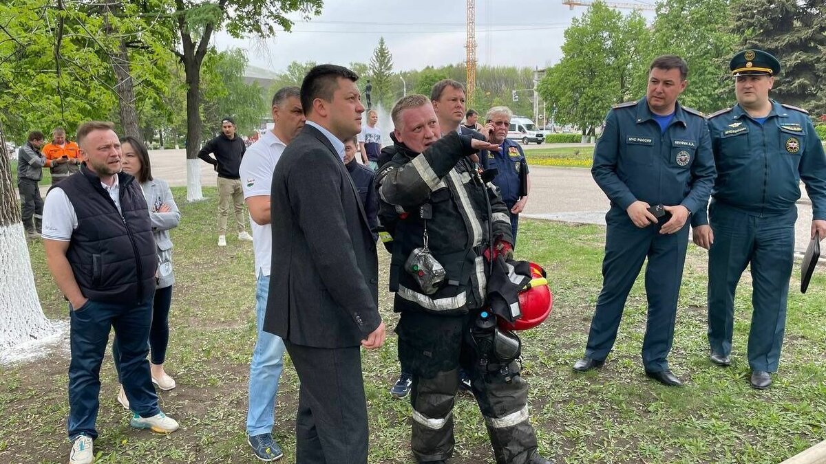     Возгорание началось сегодня, 6 мая, после около трех часов дня. Горит пристрой и обшивка здания, сообщает пресс-служба МЧС РБ.
