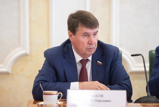    Сергей Цеков