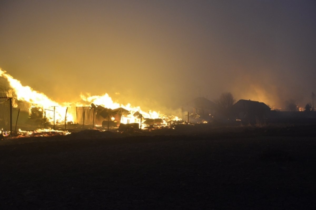    Ранее в селе огонь полностью уничтожил жилую улицу.