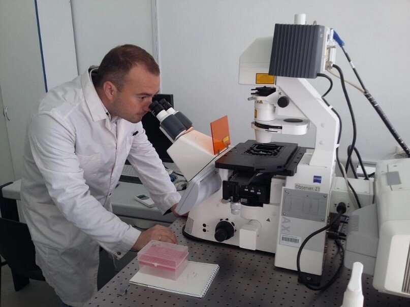 В научной лаборатории