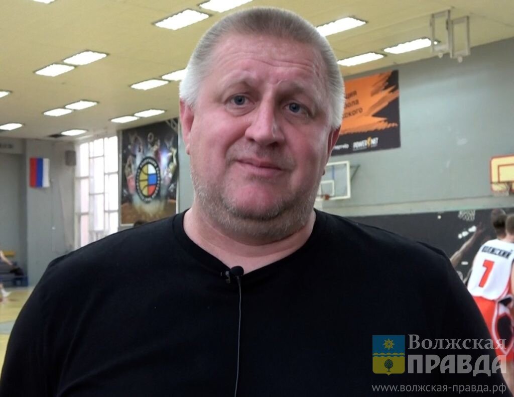 Антон Куприец📷     В Волжском прошли игры баскетбольного турнира «Кубок Победы»
