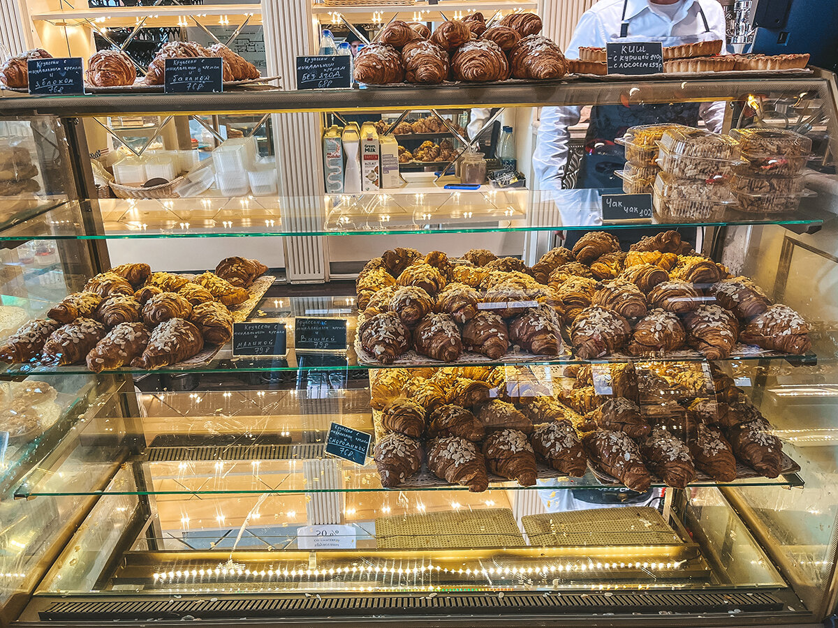 Ассортимент круассанов →