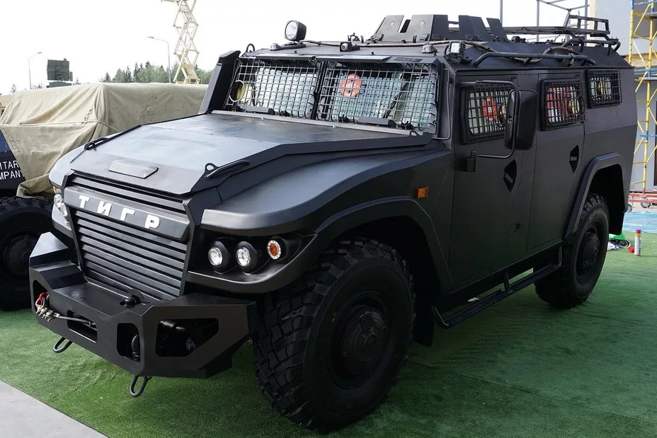 СБМ ВПК-233136 Тигр-М.