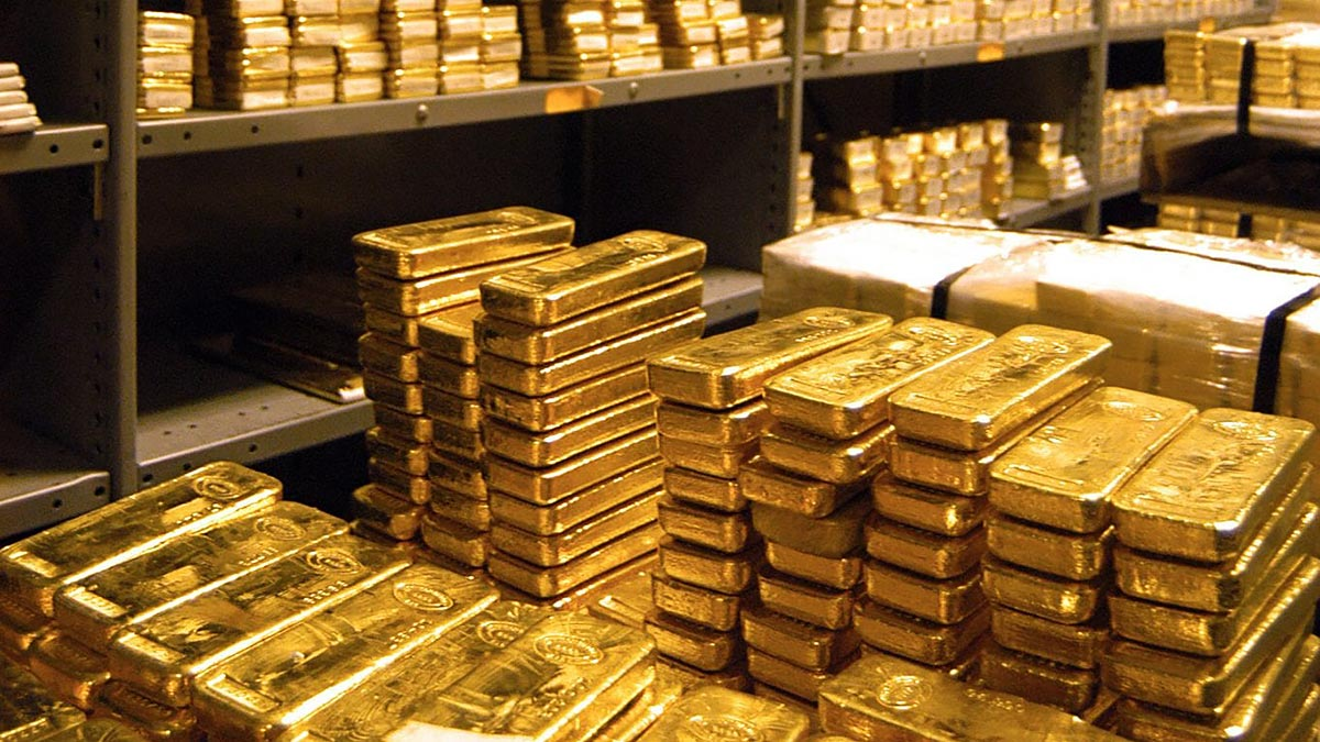 Где много голды. Gold Bars 9950. Золотовалютные резервы 2022. Золото богатство. Хранилище золота.