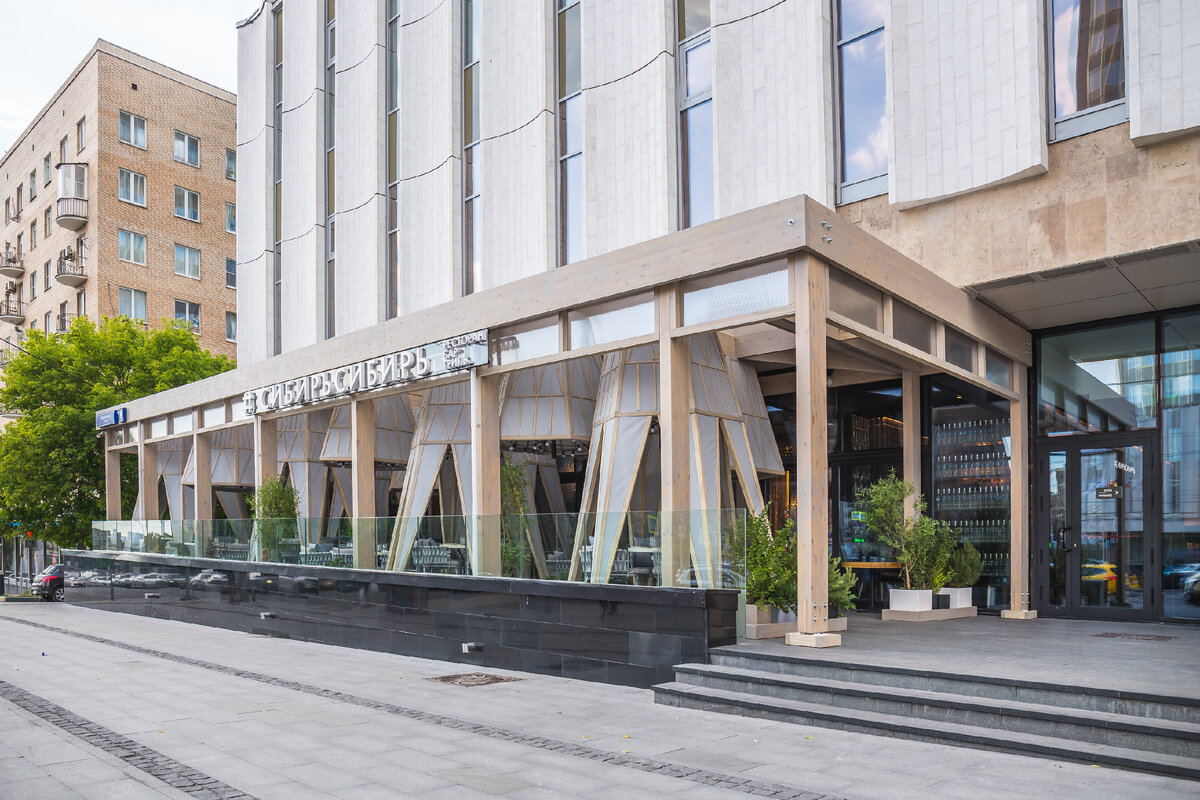 Москва, ул. Смоленская, 1 