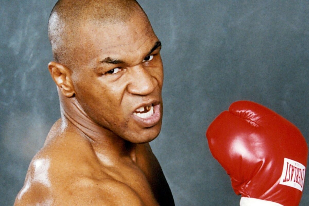     Лучшие нокауты Майка Тайсона: топ-5 ударов, которые вошли в историю — это надо видеть!