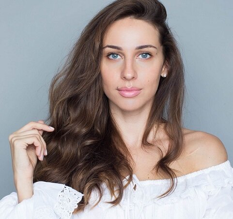 Фотография взята из портфолио актрисы с актерского сайта