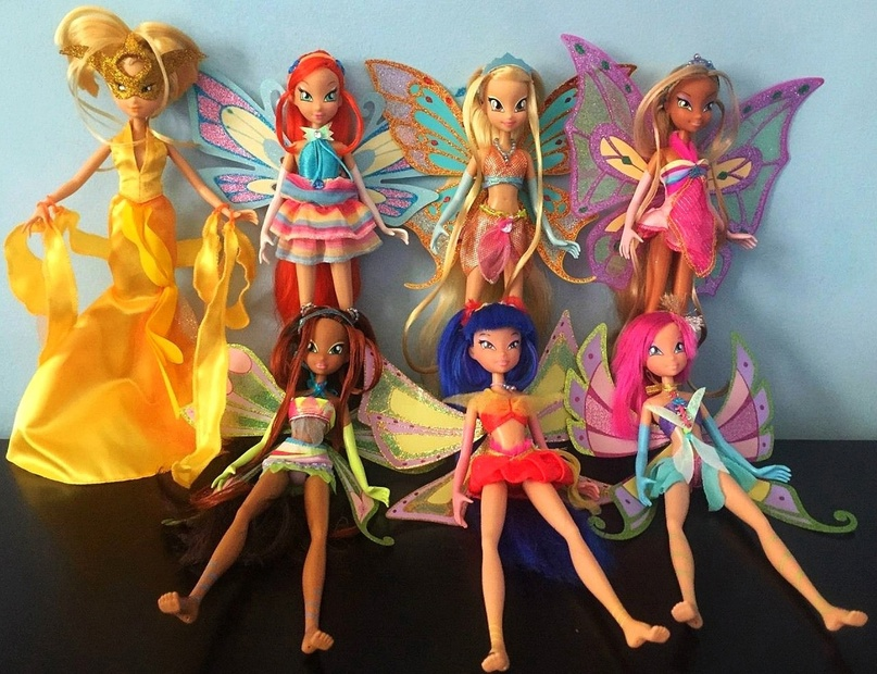 Winx dolls. Куклы Винкс giochi Preziosi. Винкс Гиочи. Куклы Винкс энчантикс Гиочи. Дафна кукла Винкс Гиочи.