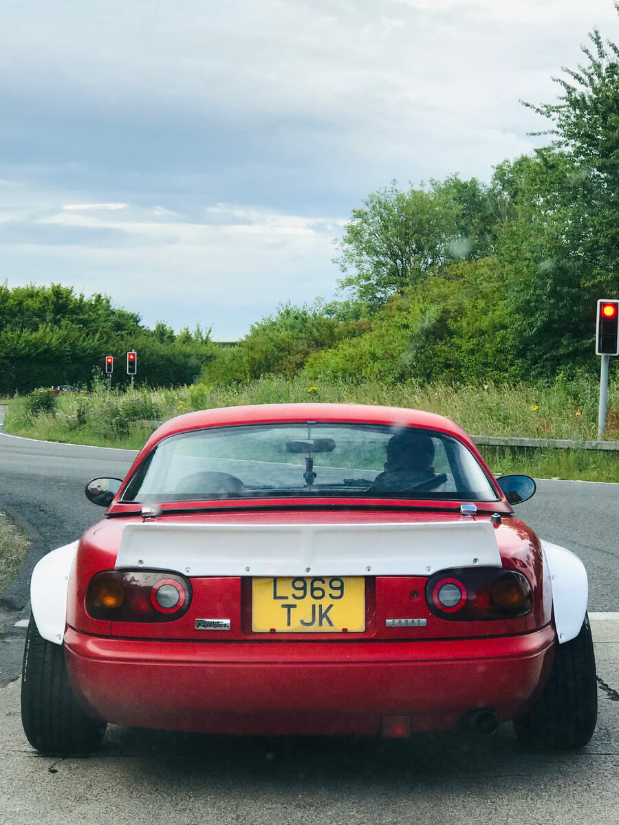 На дороге. Фотография из личного архива. 