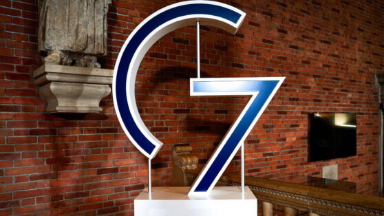    В проекте коммюнике G7 отражена серьезная обеспокоенность ядерной программой Ирана Сергей Бунеев