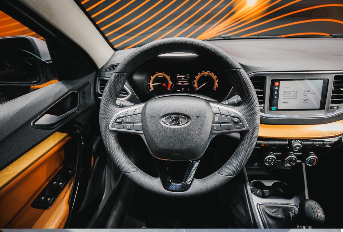 Так выглядит салон в большинстве версий.