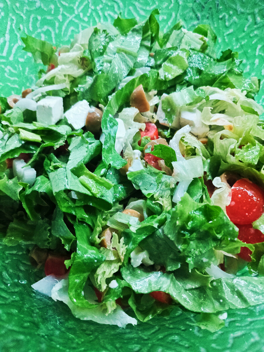 В Греческом салате ничего нет вредного