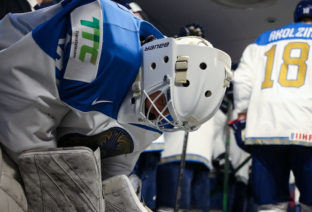    iihf.com