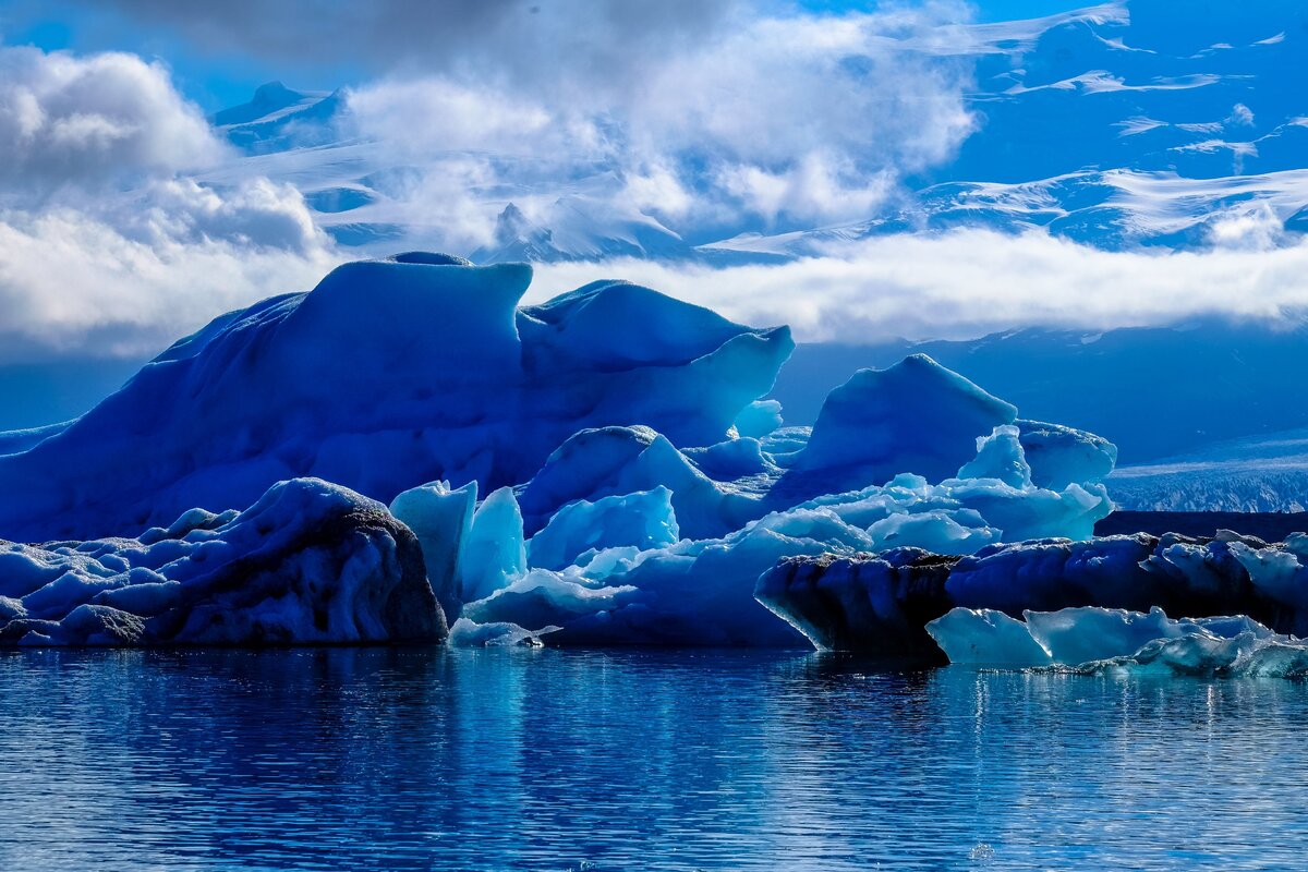 Ледовитый океан Айсберг. Океан Северный Ледовитый океан. Айсберги Северного Ледовитого океана. Ледники Северного Ледовитого океана. Северный ледяной океан