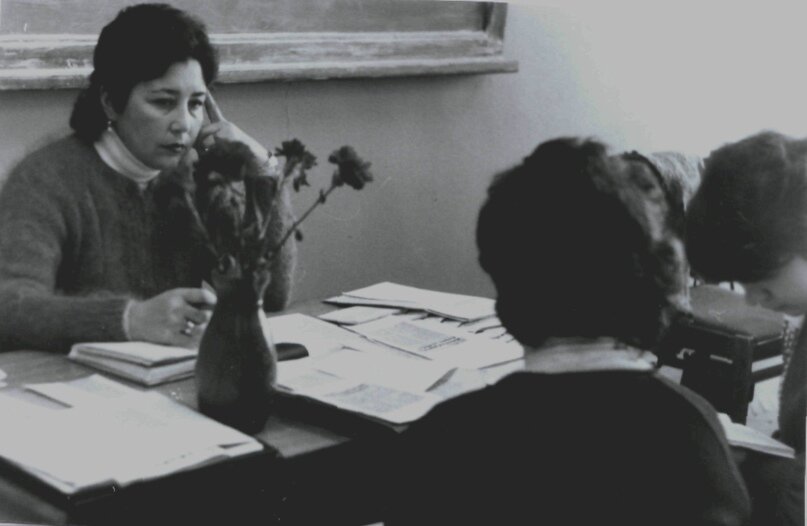 Ф.Л. Ратнер принимает экзамен, 1980-е гг.