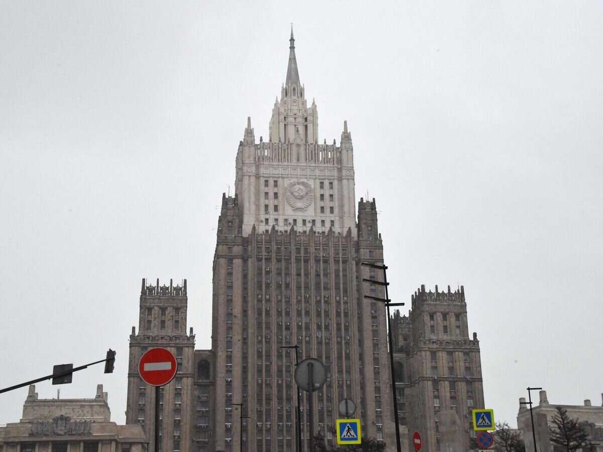    Здание Министерства иностранных дел РФ на Смоленской-Сенной площади в Москве© РИА Новости / Наталья Селиверстова