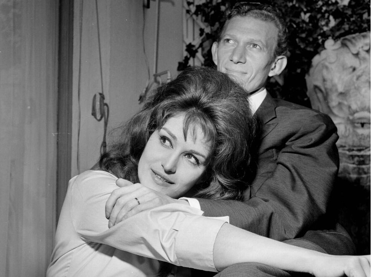    Далида с первым мужем