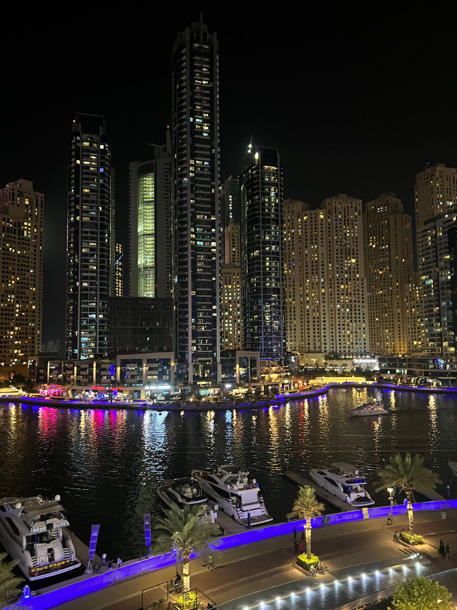 Дубай Марина ночью