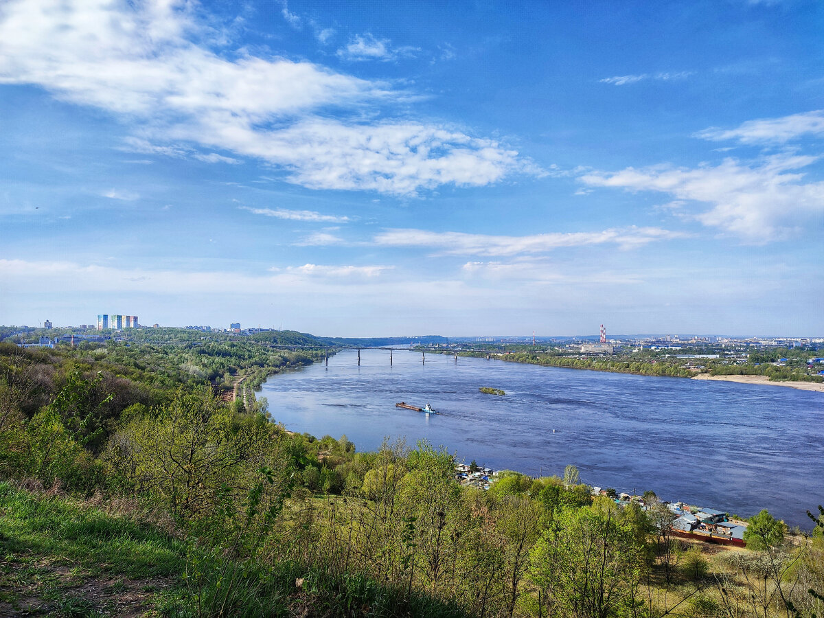 Вид на заречную часть Нижнего Новгорода 