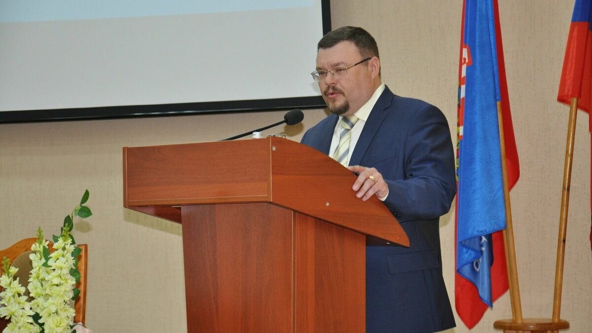     СК завершил расследование уголовного дела против экс-руководителя красноярского реготделения фонда соцстрахования Сергея Москвина.