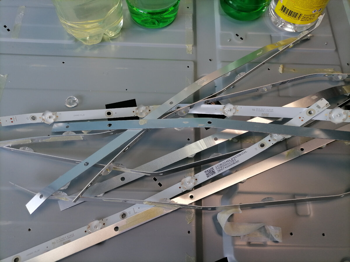 Удаление двухстороннего скотча при замене подсветки Philips 49put6162 ...