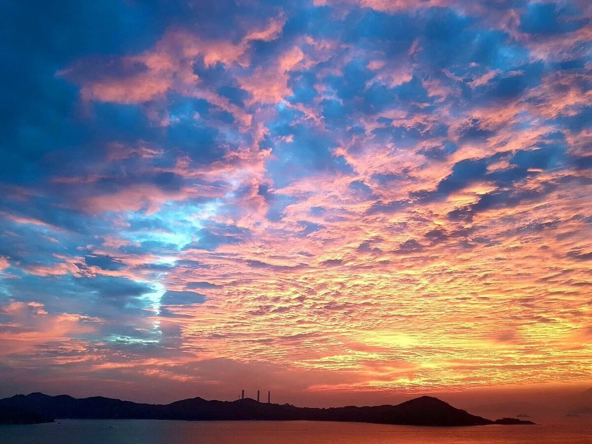 Красивая небесная картинка.