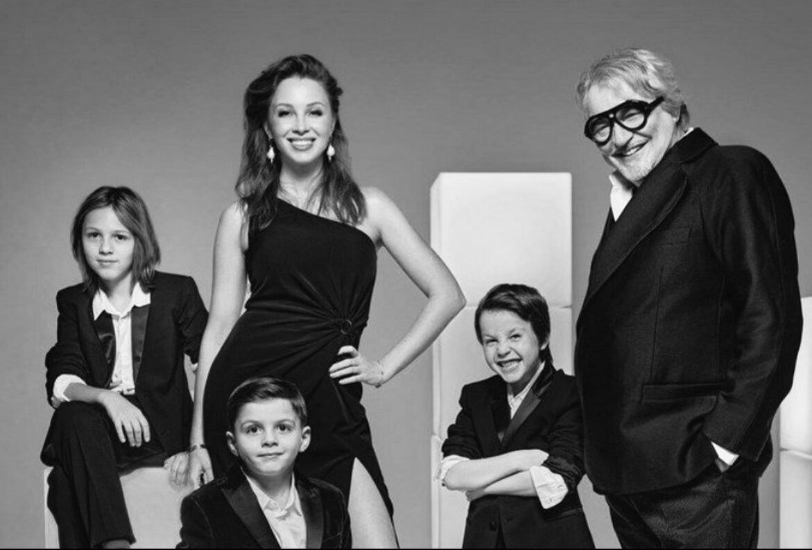 Дибров с женой и детьми