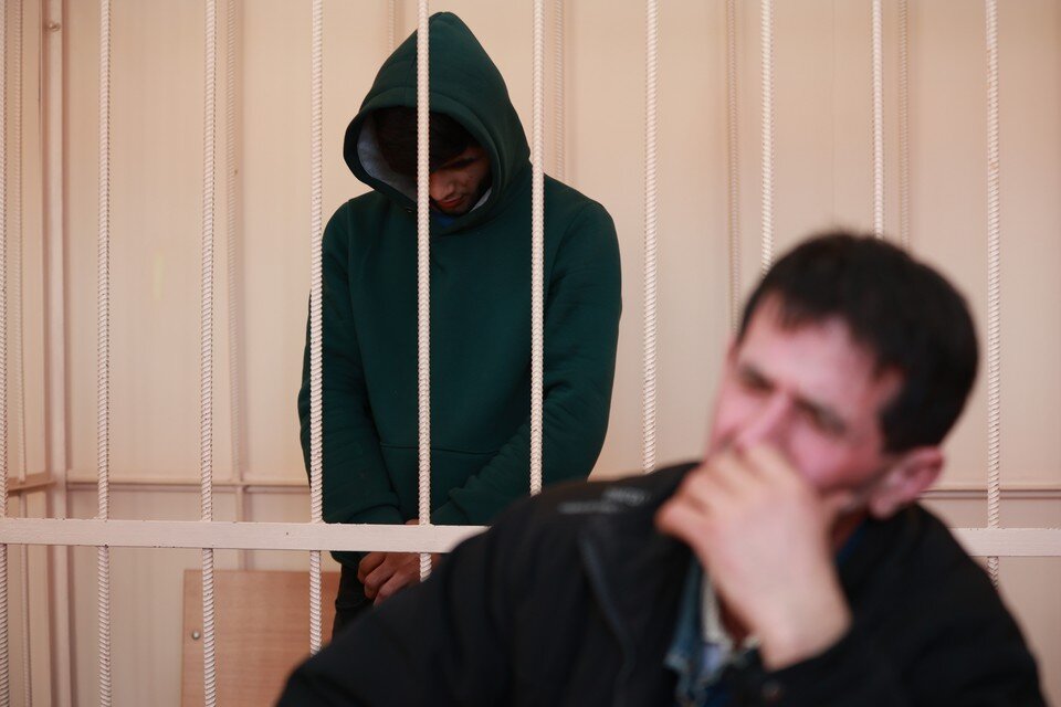   Отец троих задержанных не сдерживал эмоций Валерий ЗВОНАРЕВ