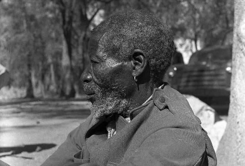 Бергдамских стариков ждет незавидная участь — умереть в одиночестве/ © edulearnweb.com